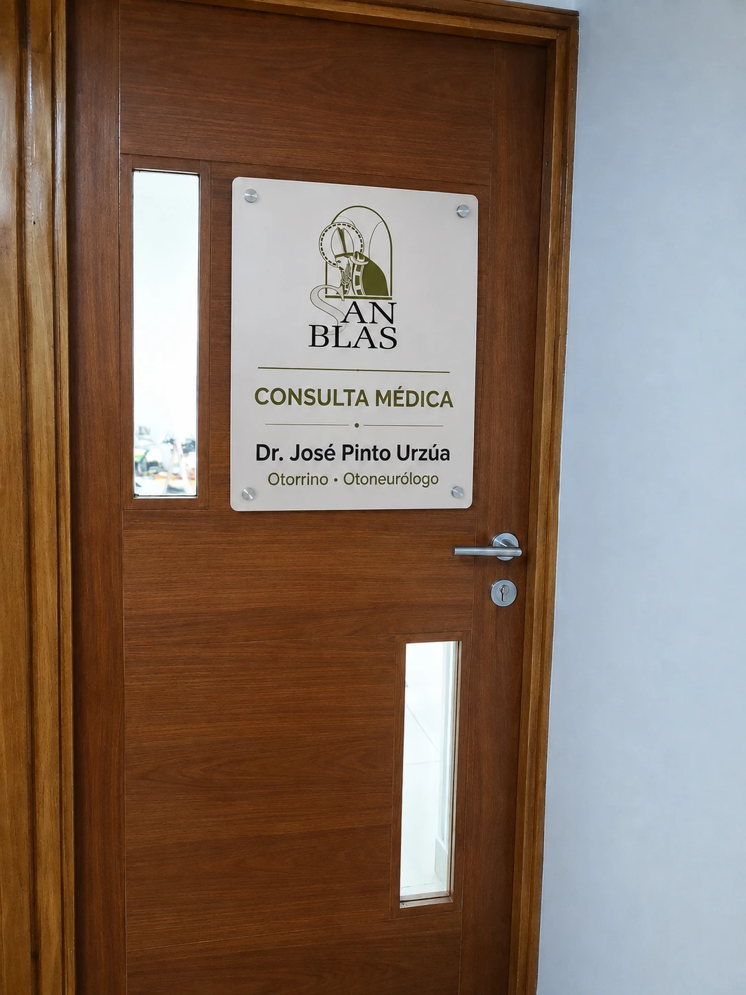 Acceso a consulta médica de ORL San Blas